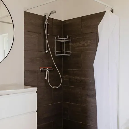 Enjoy The Sound Of Crashing Waves And Ocean Views Dom wakacyjny