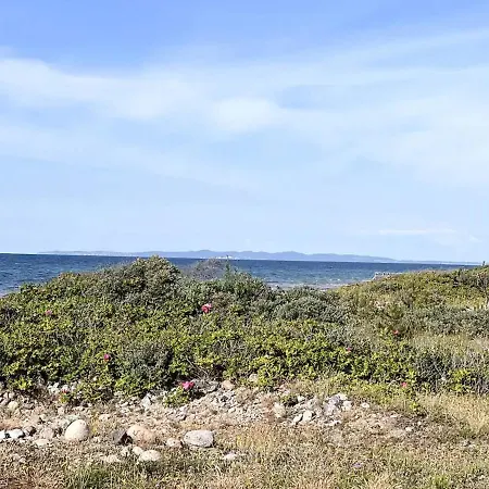 Enjoy The Sound Of Crashing Waves And Ocean Views *