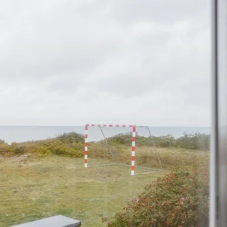 Enjoy The Sound Of Crashing Waves And Ocean Views 펜션 *